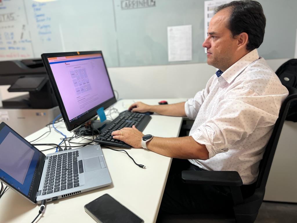 Rafael faz o curso de pós em Computação em Nuvem e já possui certificação da AWS